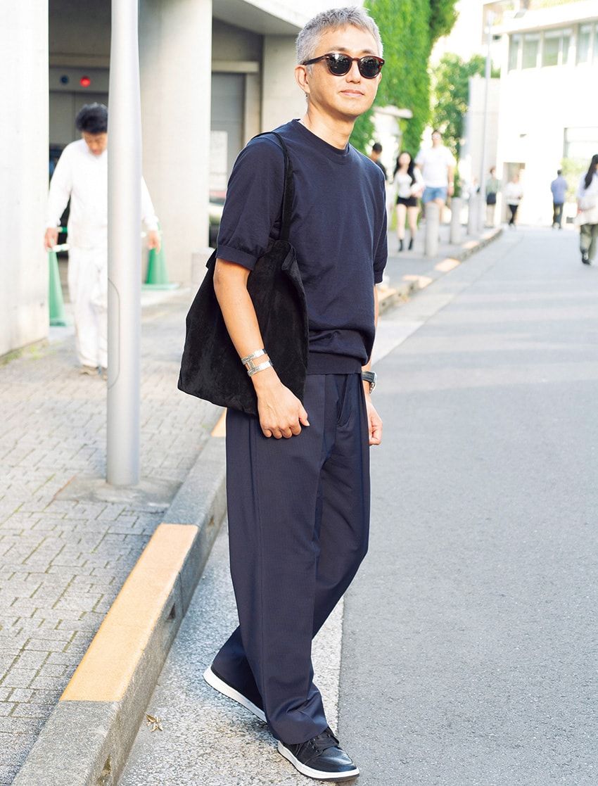 “オールブラック”コーデは今夏も不動の人気！12名の大人に学ぶワントーン着こなし術 - 9枚目の画像