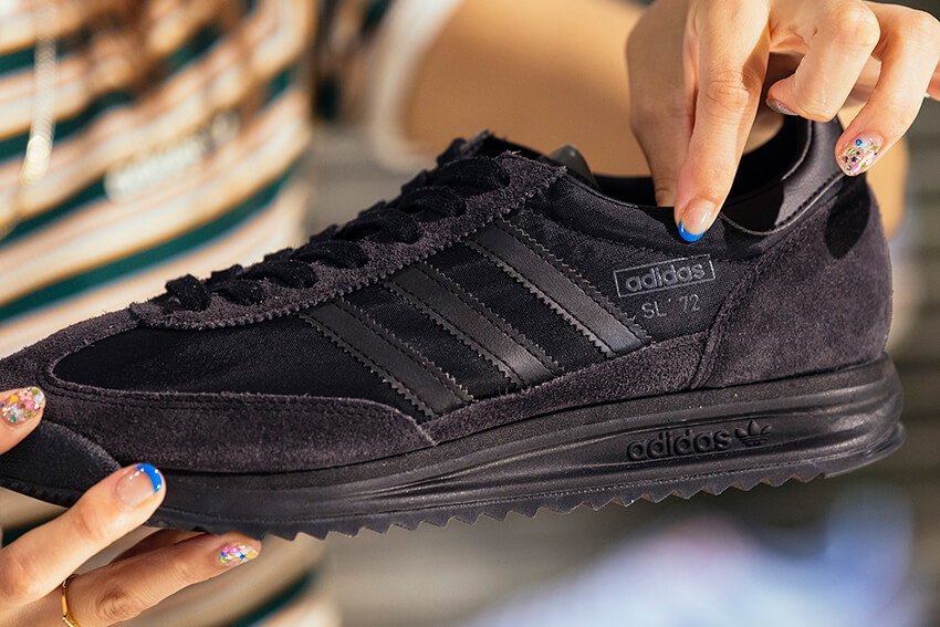 アディダス オリジナルス公式が推薦する、今夏イチ押しの7足 アディダス オリジナルス公式が推薦する、今夏イチ押しの7足