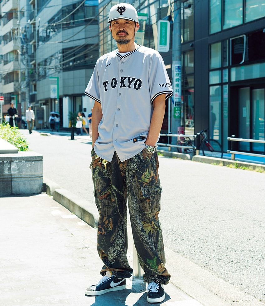 派手じゃないのにお洒落！ 街角の15人が実践した“シンプルなのに目を引く着こなし術” - 6枚目の画像