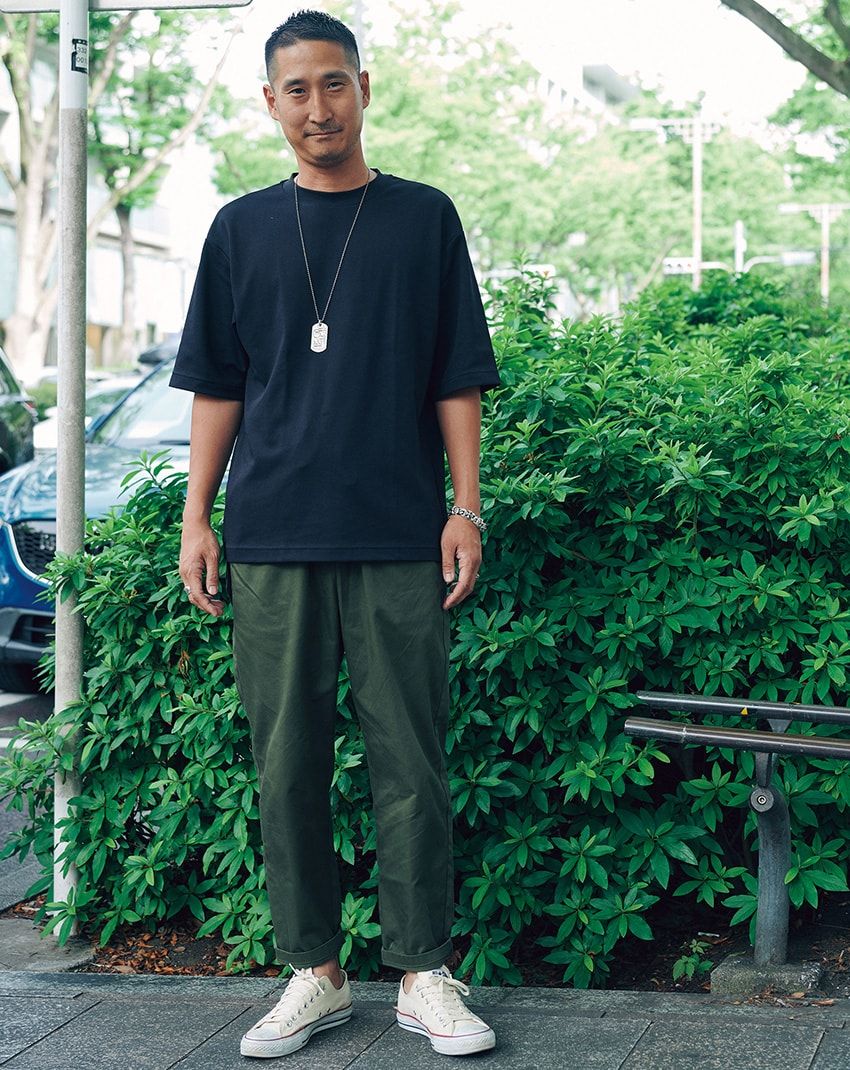 派手じゃないのにお洒落！ 街角の15人が実践した“シンプルなのに目を引く着こなし術” - 8枚目の画像