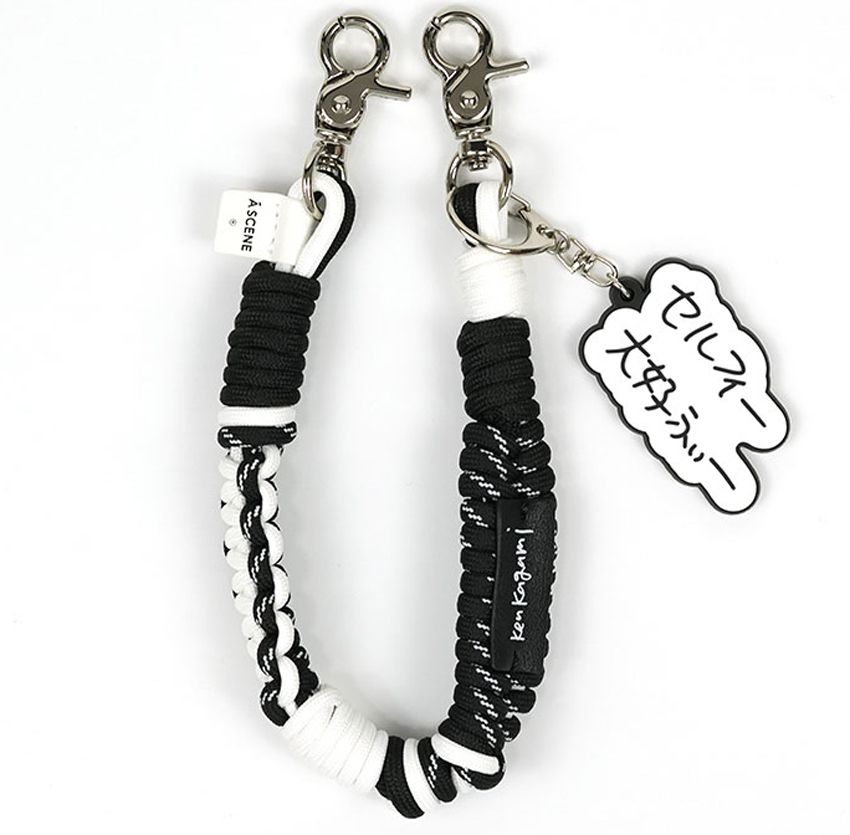 加賀美 健さんの“シャレ”が詰まったスマホケースやストラップが「エーシーン」からリリース！ - 9枚目の画像