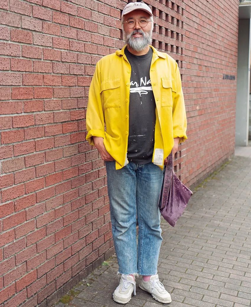 トレンドカラー、柄シャツ、ボーダーetc. 街の洒脱者が実践する「軽装が単調にならないコーデ術」 - 6枚目の画像