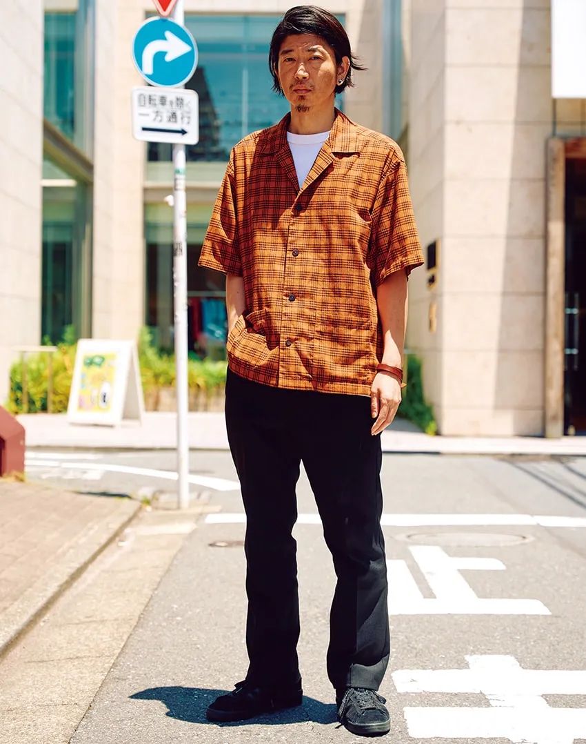 トレンドカラー、柄シャツ、ボーダーetc. 街の洒脱者が実践する「軽装が単調にならないコーデ術」 - 7枚目の画像