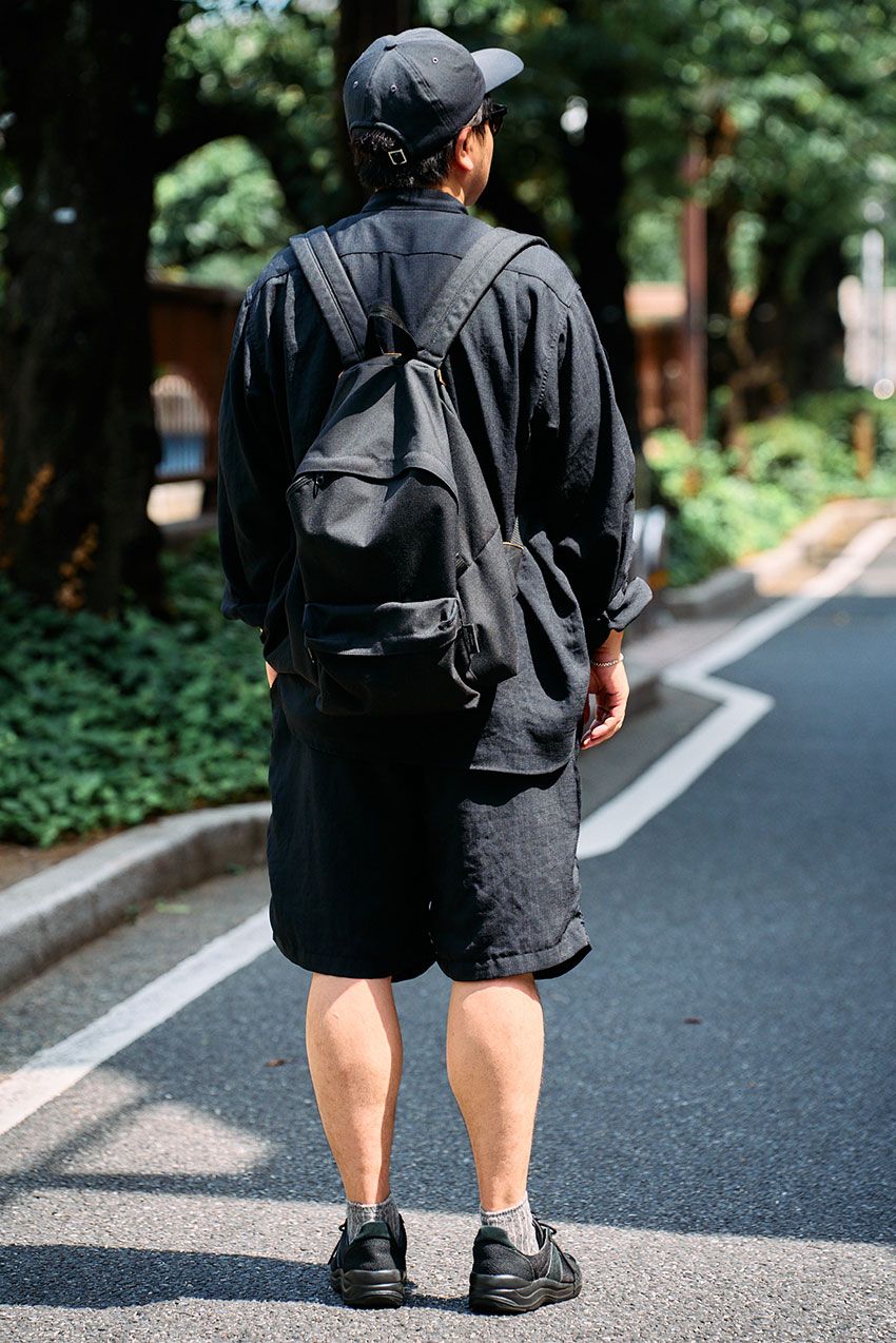 大人の短パンスタイルは“ワントーン”が鉄則！ 街角で出会ったお洒落猛者3人のコーデ例 - 6枚目の画像