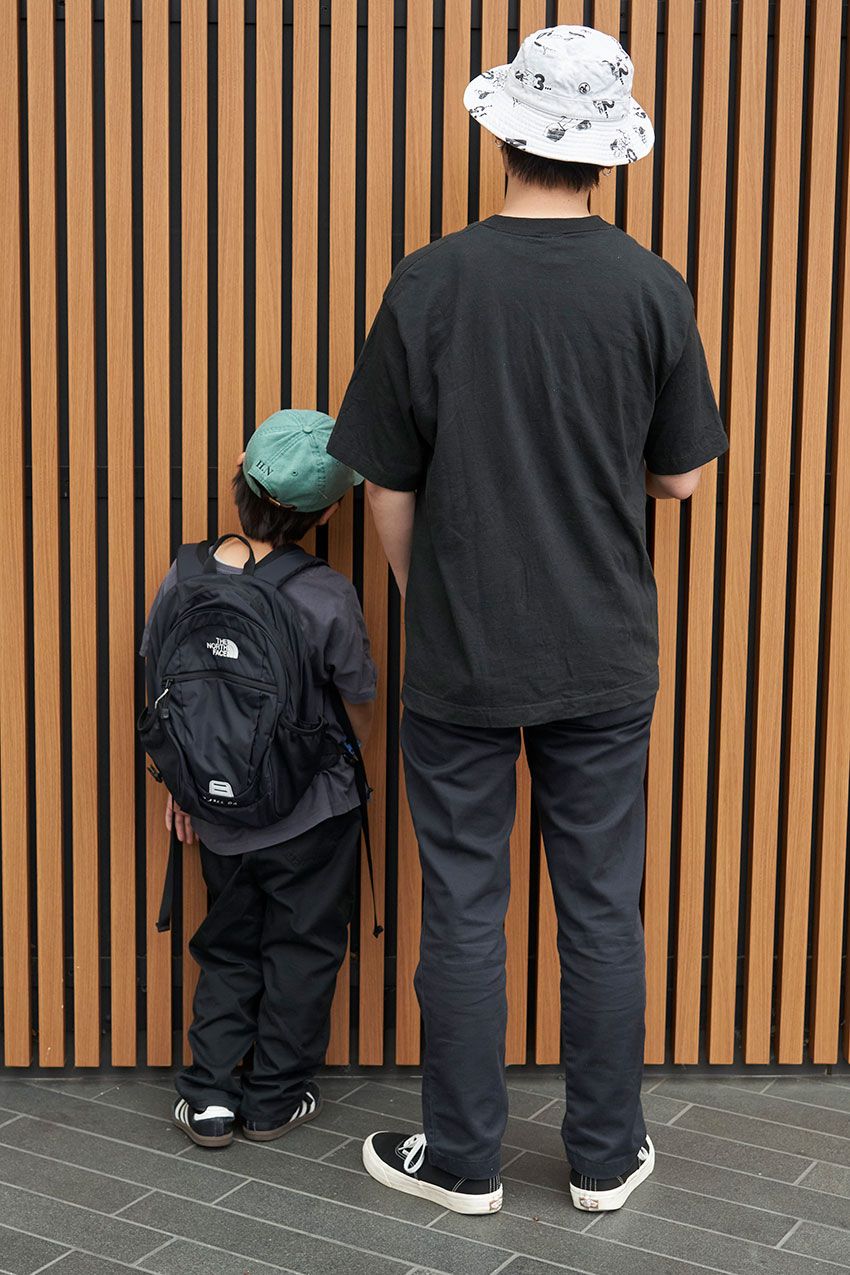 30歳以上の「ディッキーズ」スナップ集。洒落者3人の愛用パンツとはきこなし方 - 6枚目の画像