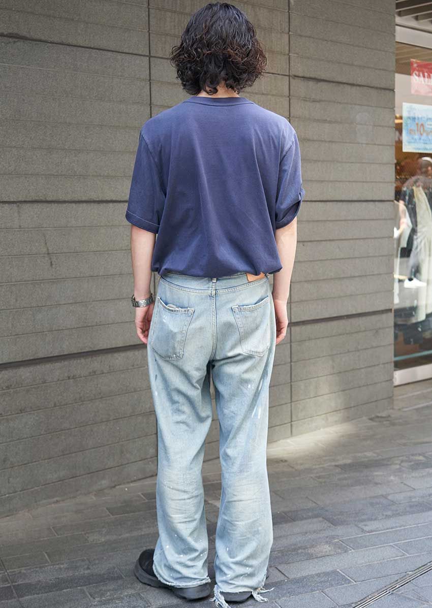 街角のデニムトレンド「アイスブルー×ワイドシルエット」を体現した3名の好サンプル - 5枚目の画像