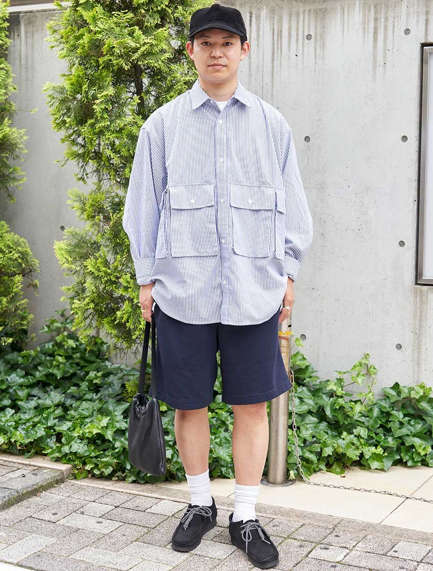 キャップは絶対“黒派”な3人のスナップ。モノトーン、デニム合わせ……大人の被り方を紹介 - 5枚目の画像