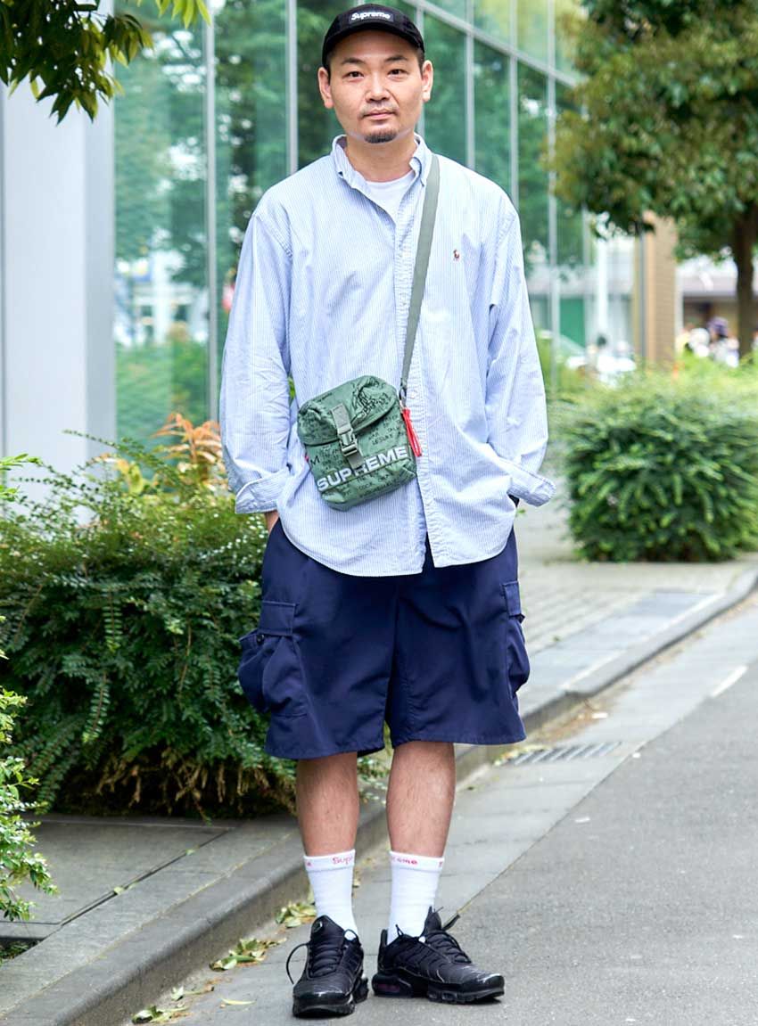 秋口に活躍、“青い”シャツのコーデ好例。ストライプ、無地……3人の男の愛用ブランドも紹介 - 4枚目の画像