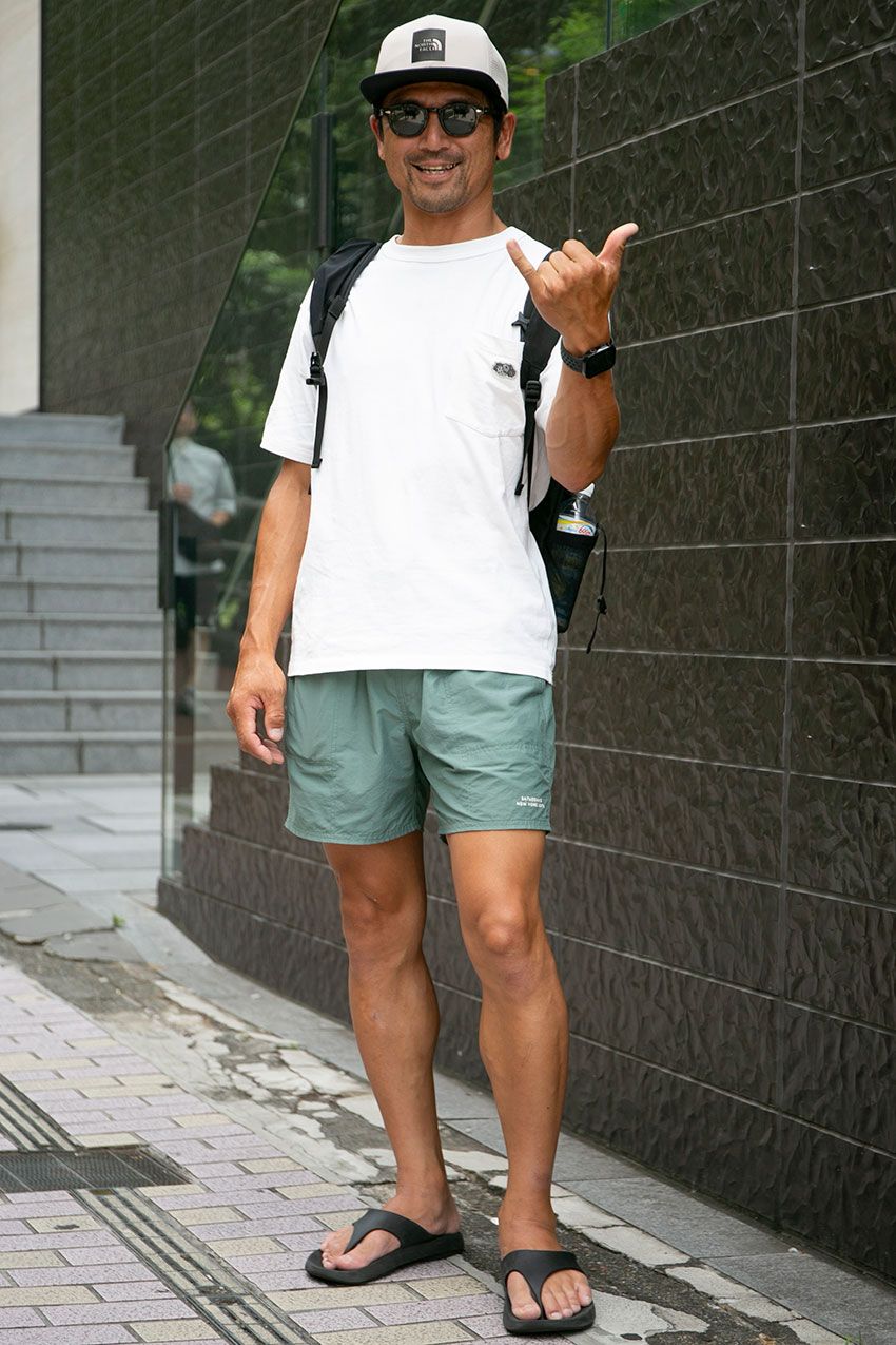 やはり「黒リュック」はザ・ノース・フェイスが高支持率！街角で捉えた3名のコーデ例 - 2枚目の画像