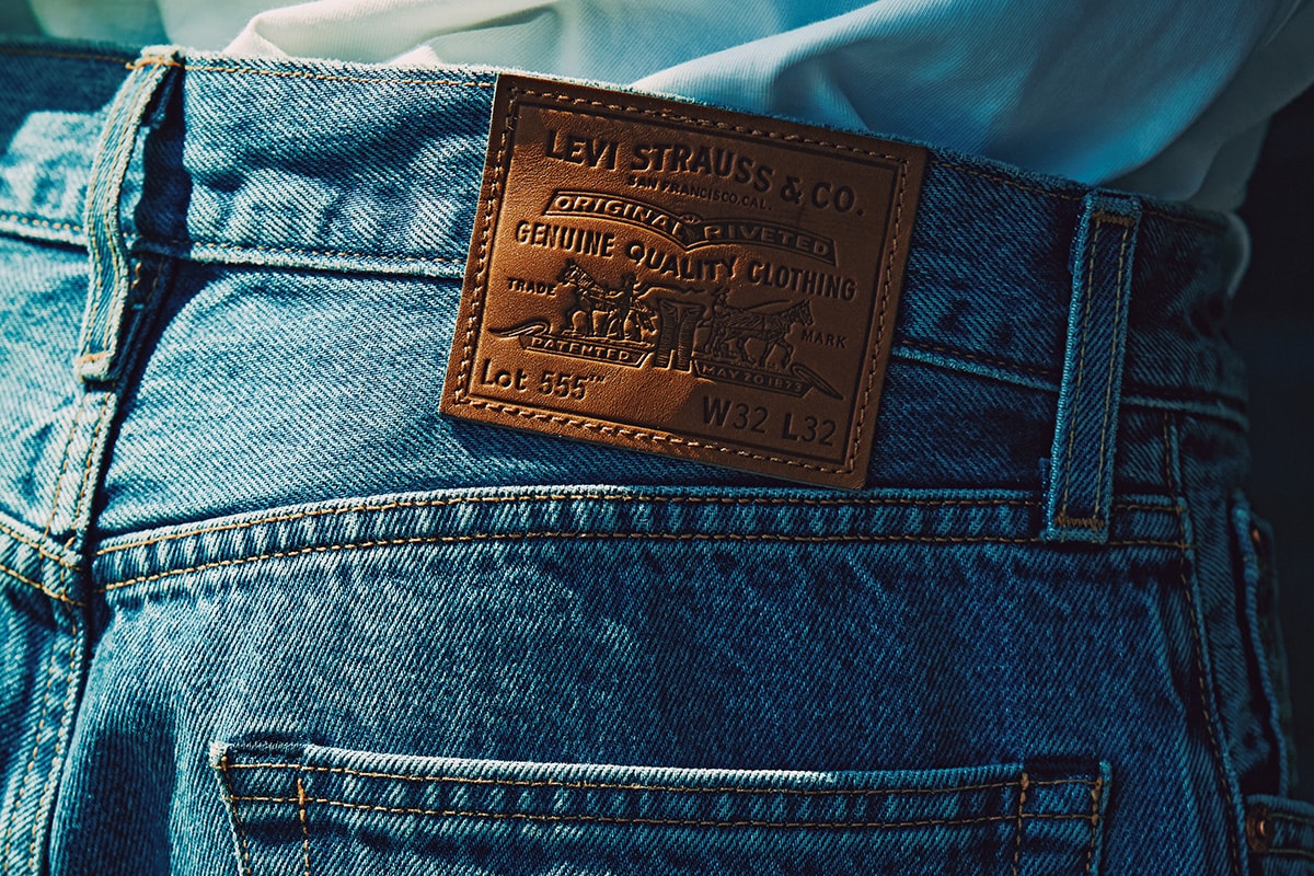 リーバイスのストレートデニム「555™」は何が新しい？501®︎など従来の 