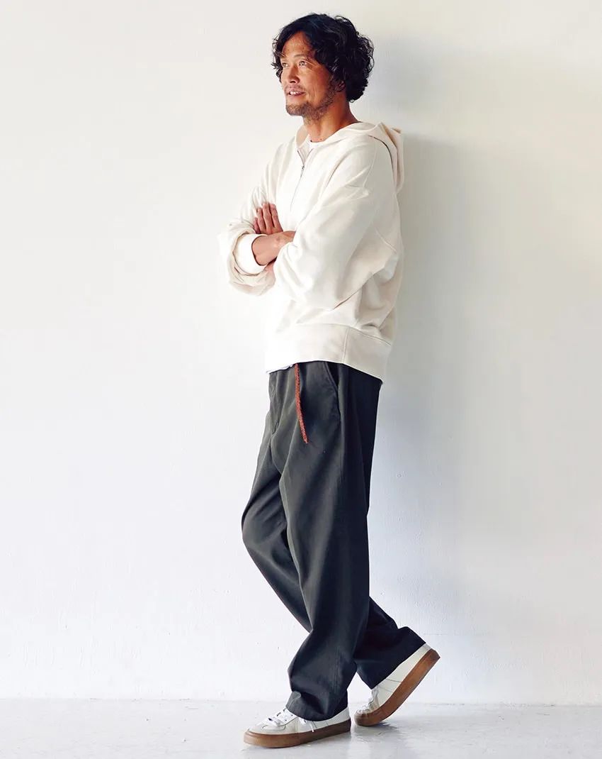 ノースのセットアップ、パタゴニアのシェル……王道カジュアルを手軽にアップデートする着こなし例 - 5枚目の画像