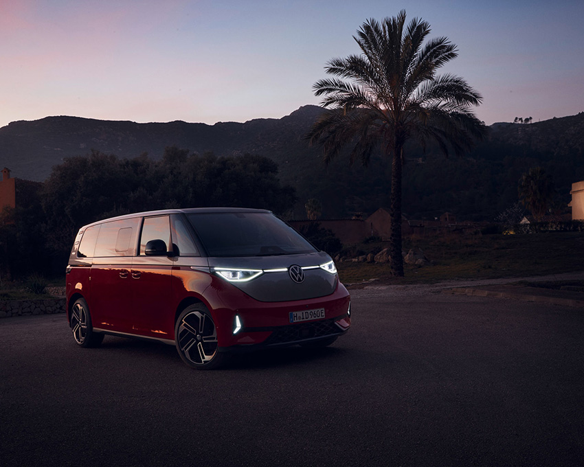 電気のワーゲンバス”を試乗レビュー！日本導入が待ち遠しい「ID.BUZZ