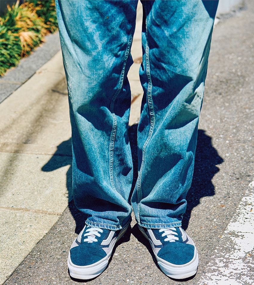 デニムにはやっぱり「ヴァンズ」が合う！業界人2名に聞いた“デニムの足元事情” - 4枚目の画像