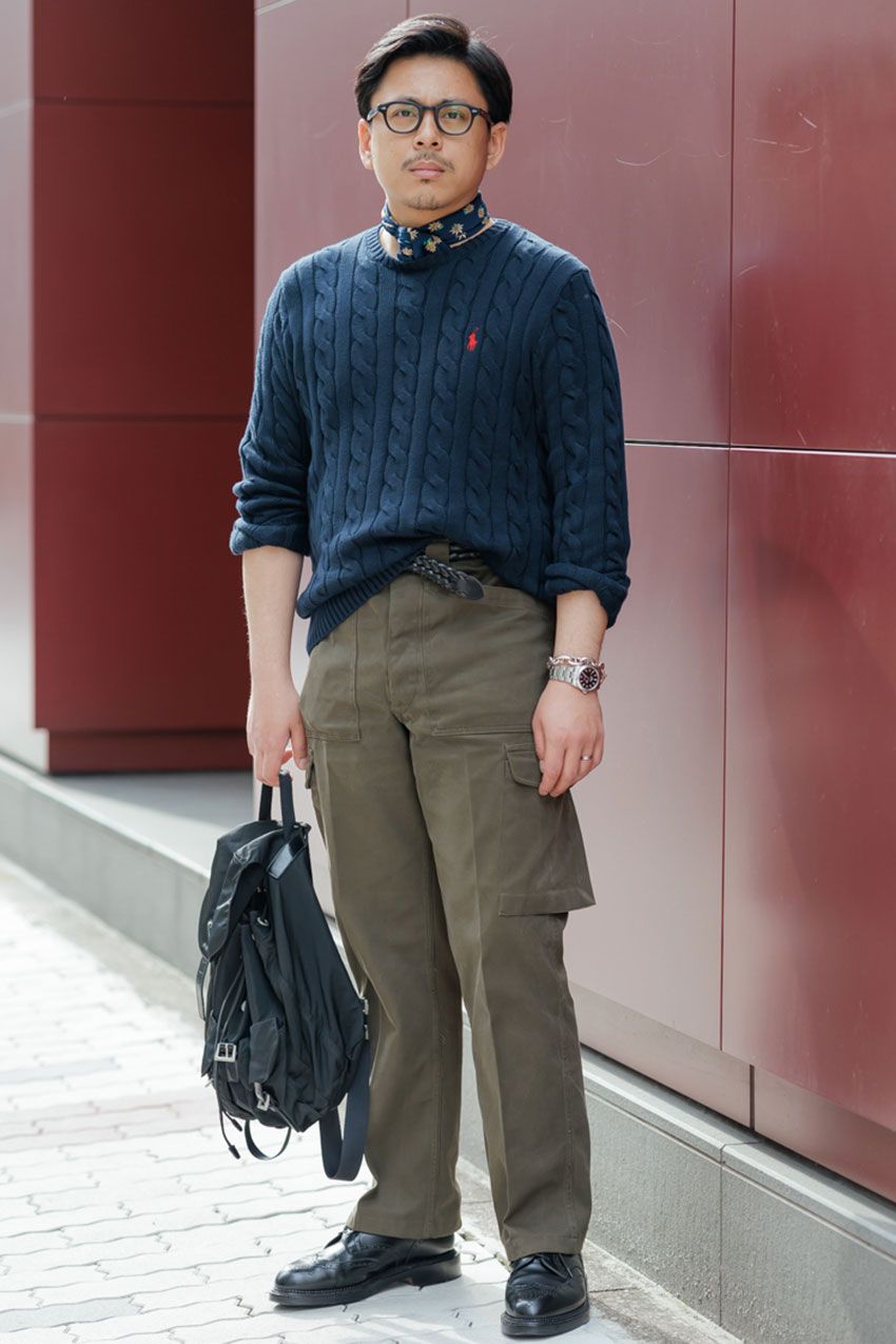 秋の「ラルフ ローレン」コーデ3選。シャツ、ニット、チノパンが似合う3人をスナップで - 4枚目の画像