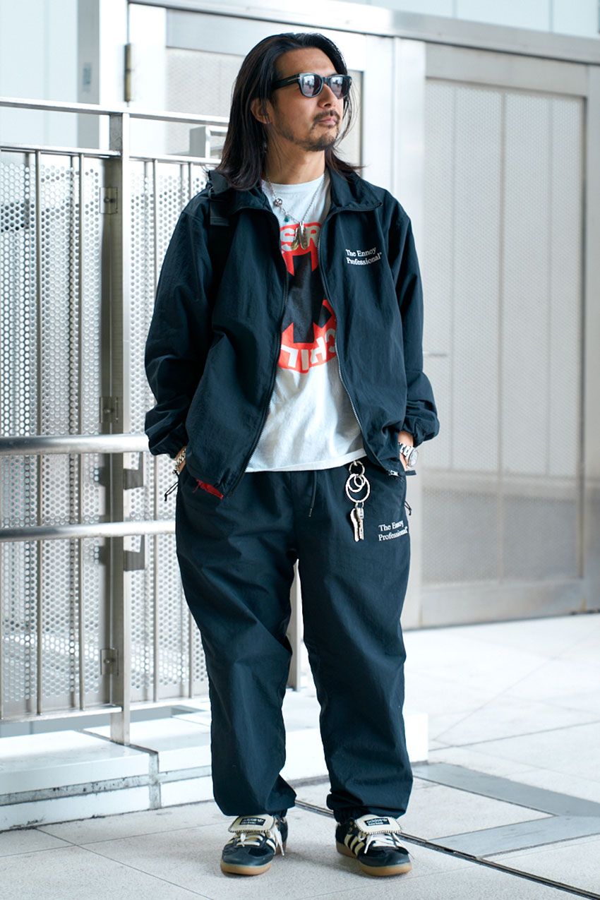 ロレックスはサブマリーナーを愛用。時計使いが巧みな3人の着こなしをスナップで - 3枚目の画像