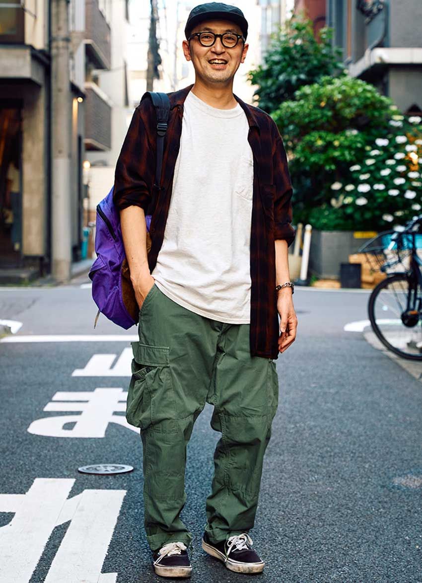 オーシャンズ世代の永久定番！ ヴァンズ「オーセンティック」を履きこなす3人の秋コーデ - 8枚目の画像