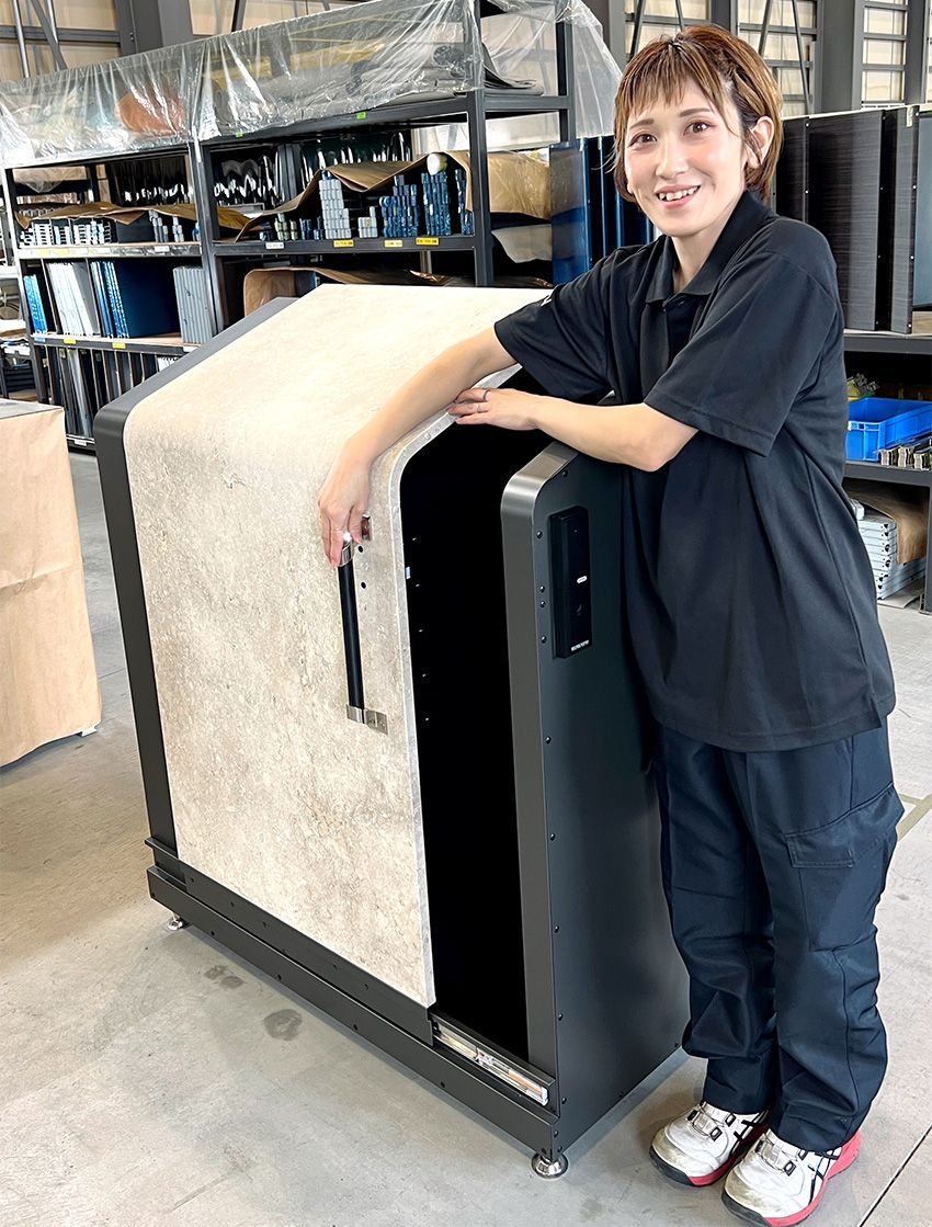 “目立ちたくないのに結局目立ってしまう”看板娘が、洒落たダストボックスの製作からPRまで担っていた - 6枚目の画像