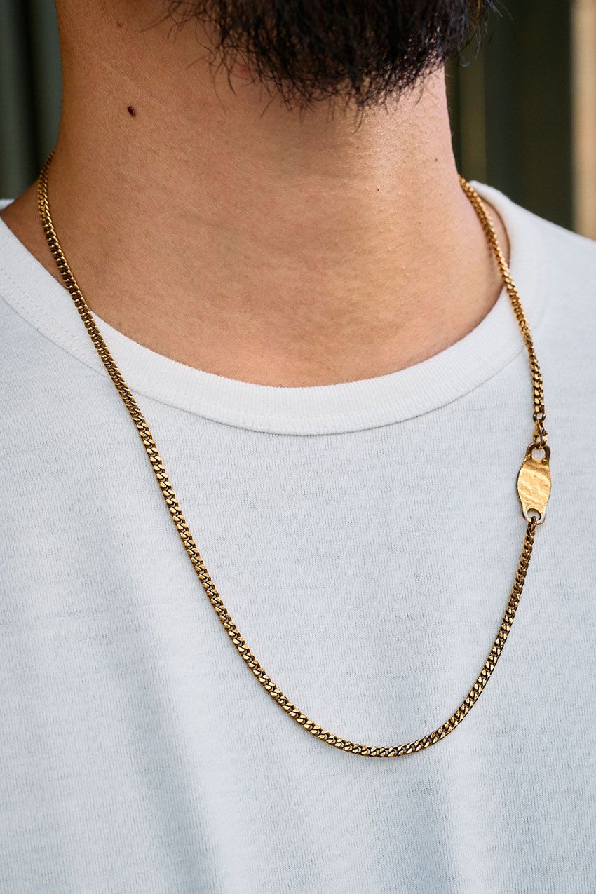 オーバーサイズなロンTは“白”が気分。秋コーデが上手くいく着こなしのコツを3人のスナップで - 2枚目の画像