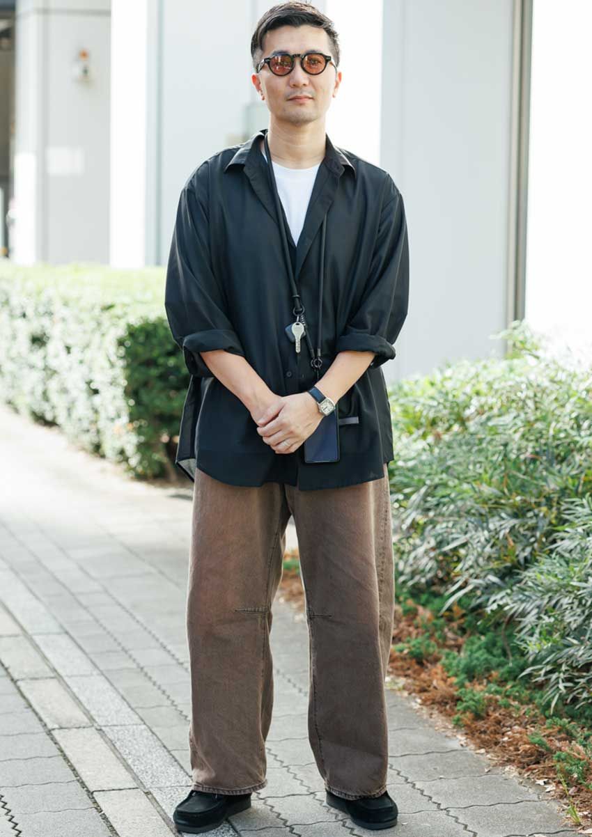 大人のシャツスタイルは「ラフ×上品」が絶対的にマスト！街角スナップに学ぶ4つの着こなし - 2枚目の画像