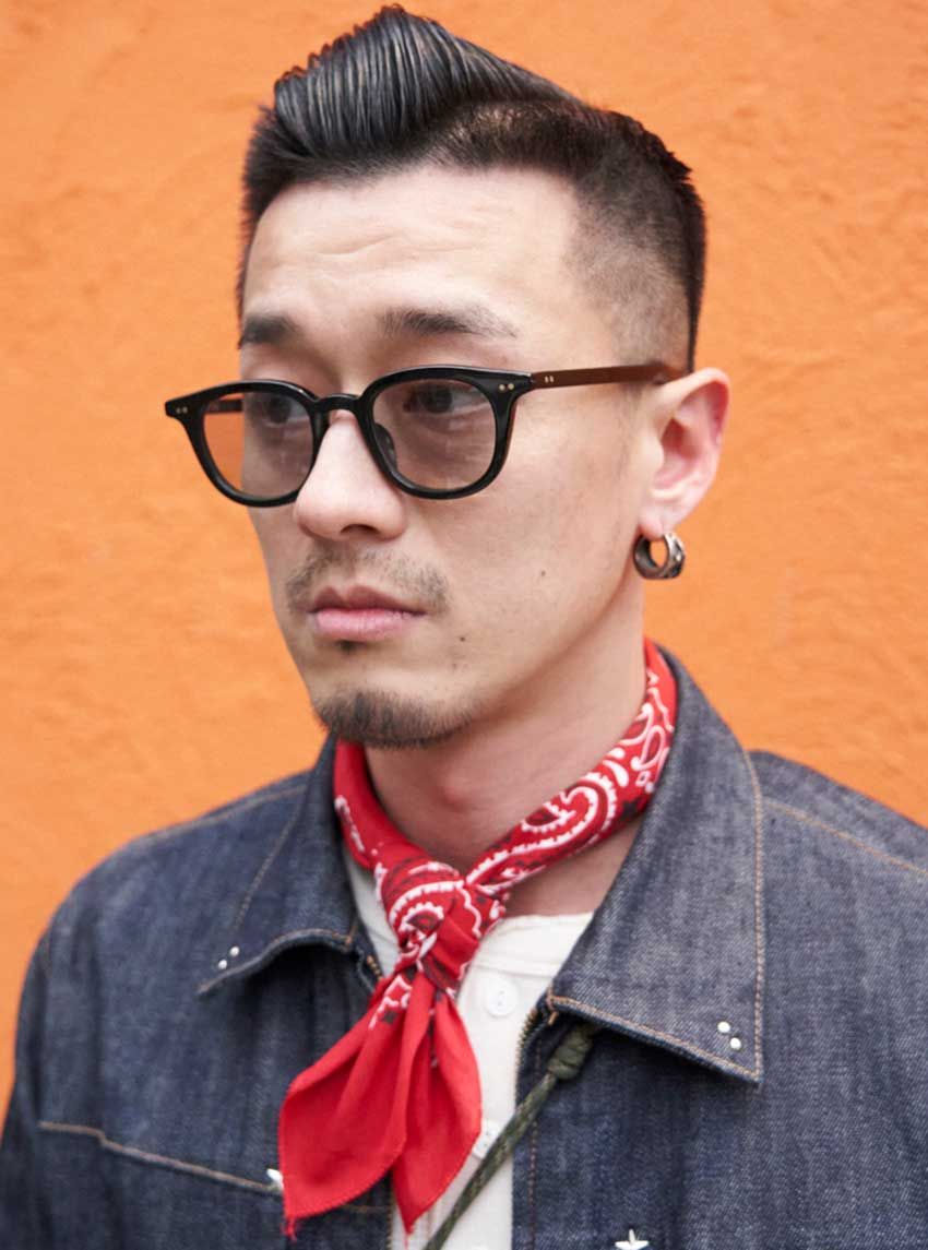 個性派パンツで遊びを加えた「Gジャンスタイル」3選！着こなしのポイントは“繋ぎの白” - 12枚目の画像