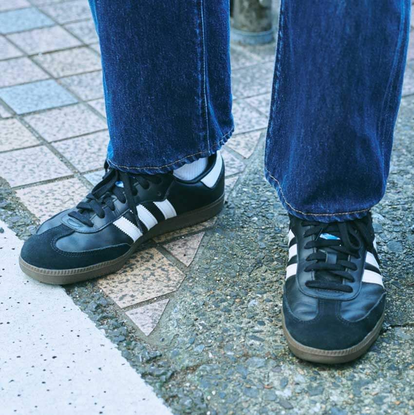 【先週末のみんなのコーデ】スウェットで街歩きする人多数！ まだアウターは不要かも⁉︎ - 4枚目の画像