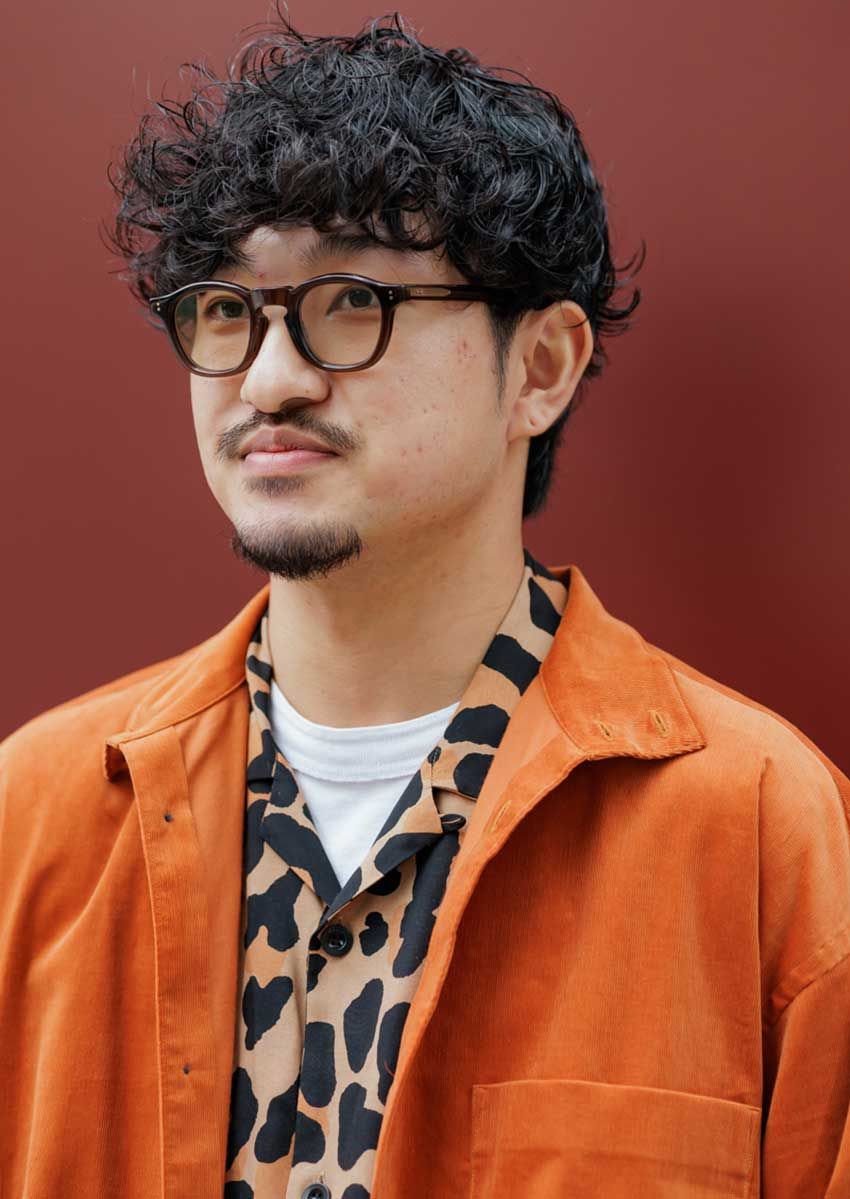 秋冬の挿し色は”モノトーンにオレンジ”が効果絶大！街角の洒落者3人のコーデ例 - 10枚目の画像