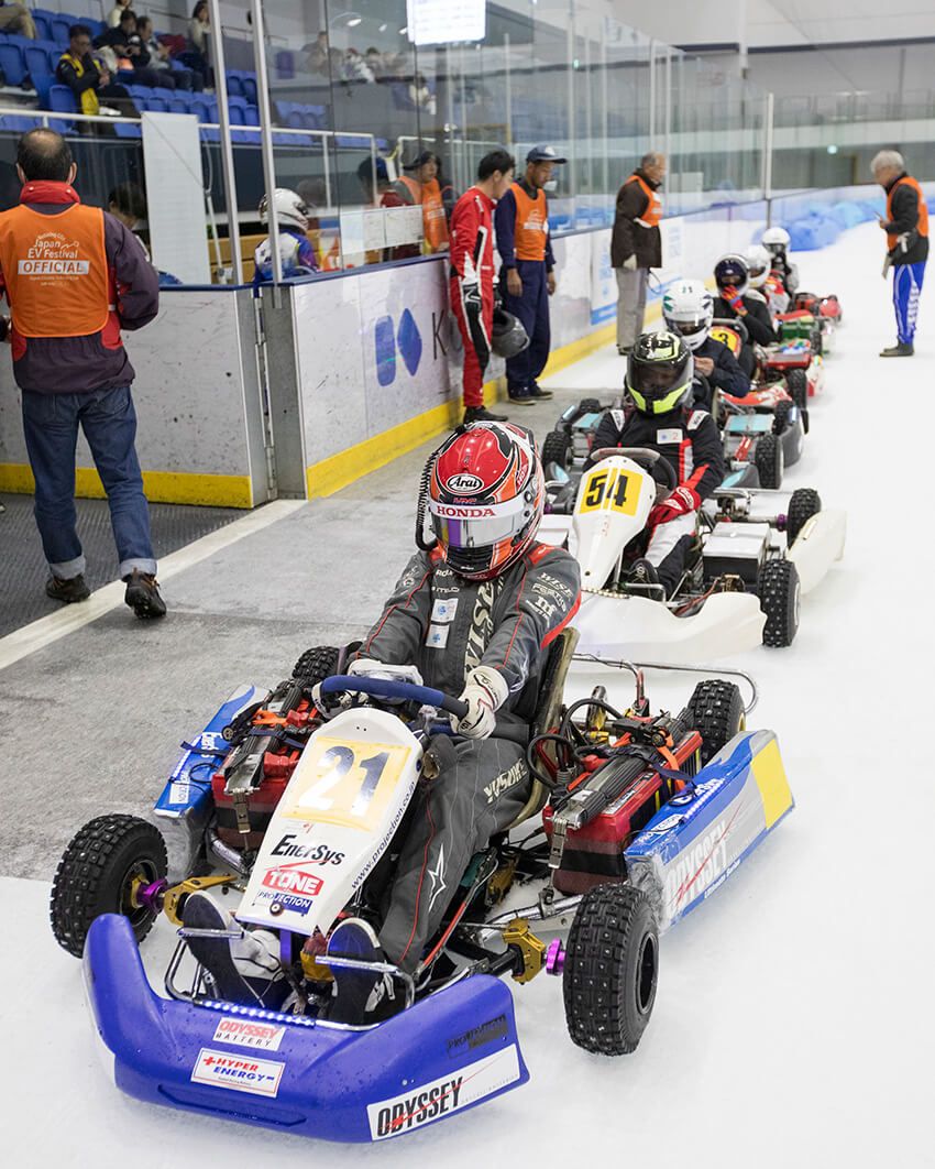氷上を走る世界最先端のカーレース！EVの楽しみを広げるこれからのモータースポーツの在り方 - 5枚目の画像