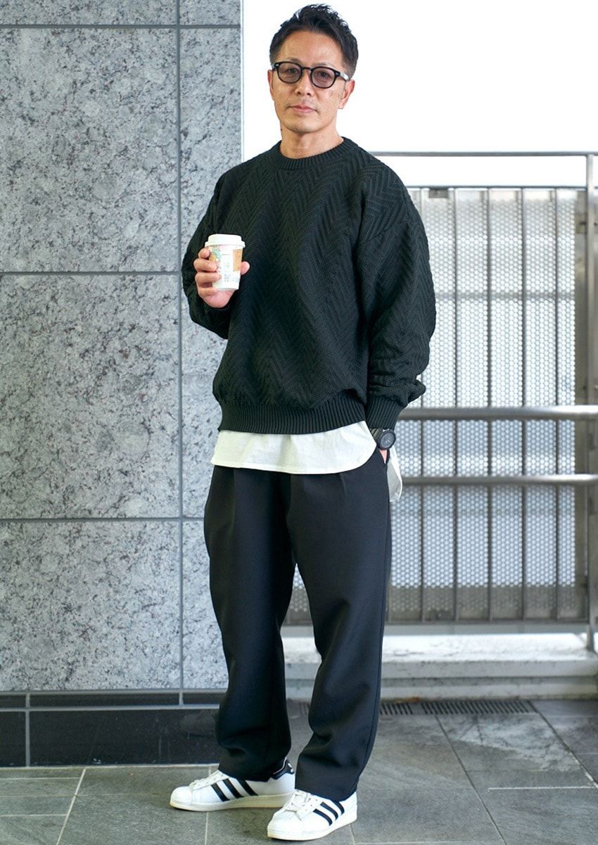 大人こそ「ストリート×丸首ニット」で。堅すぎずユルすぎない、いい塩梅の3スナップ - 7枚目の画像