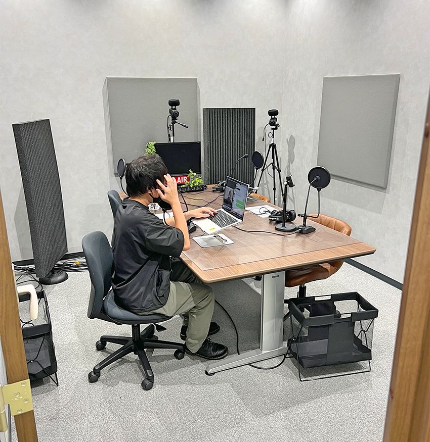 渋沢栄一を敬愛する看板娘が、ラジオ局で統括ディレククターとパーソナリティを任されていた - 3枚目の画像