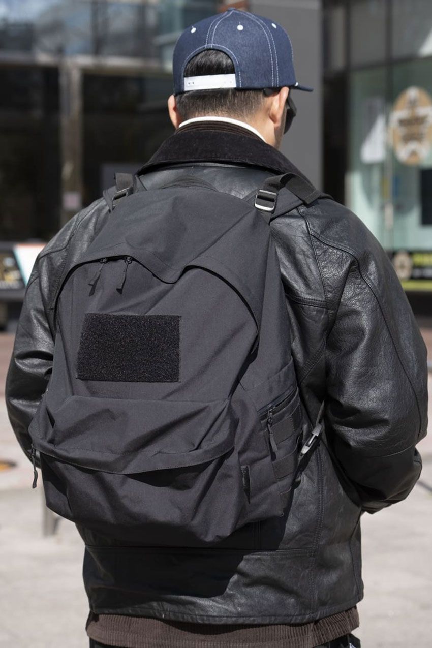 「それどこのブランドですか？」街角パパラッチで取材班が思わずメモった秀逸アウター6選   - 15枚目の画像