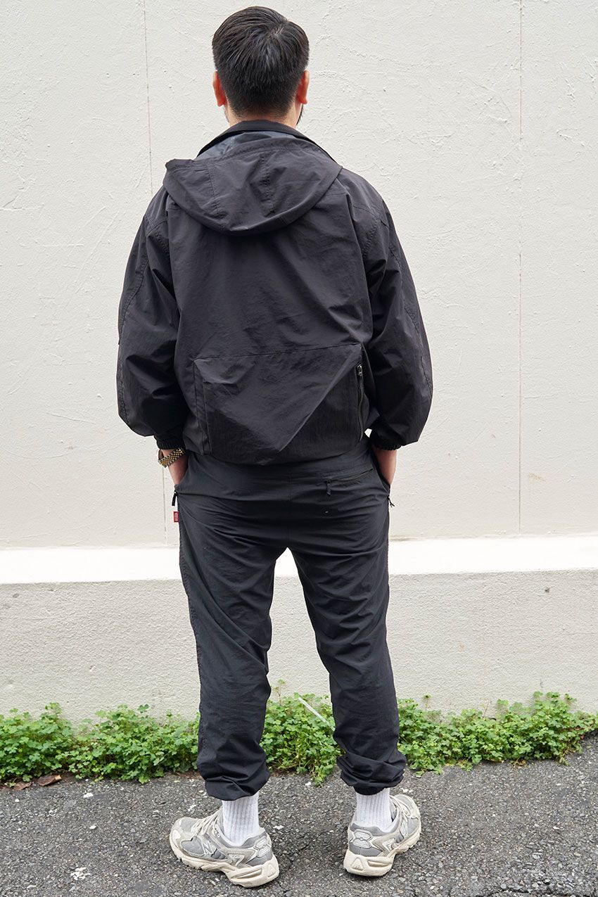 「それどこのブランドですか？」街角パパラッチで取材班が思わずメモった秀逸アウター6選   - 11枚目の画像