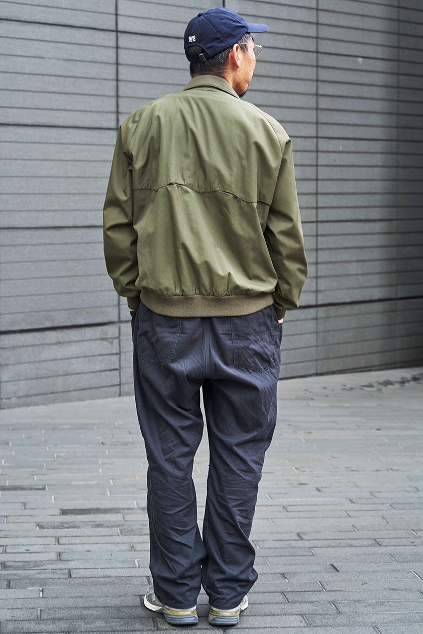 「それどこのブランドですか？」街角パパラッチで取材班が思わずメモった秀逸アウター6選   - 4枚目の画像