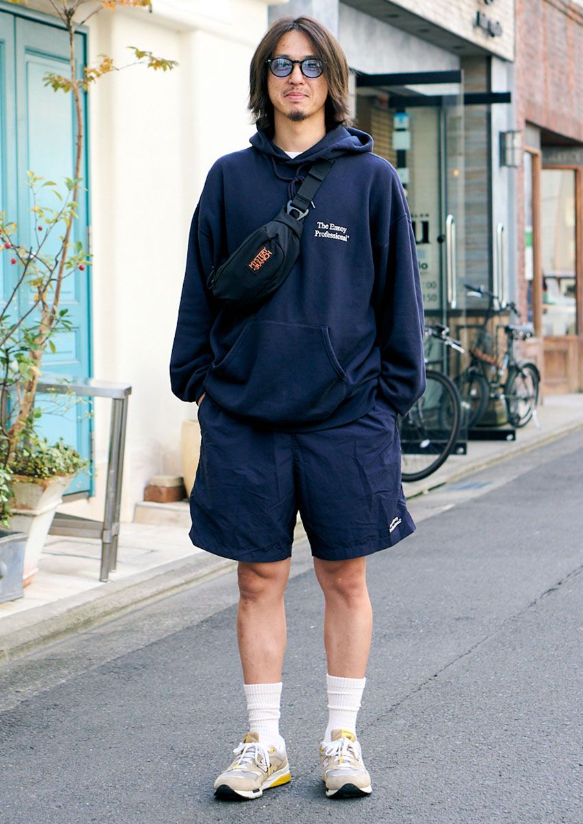 一見フツウでもグッとくる！「エンノイのセットアップ」で大人ストリートにキメた3人 - 7枚目の画像