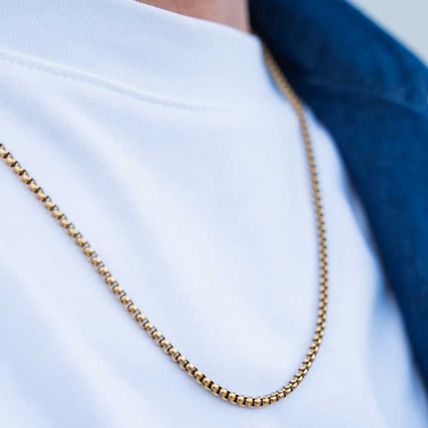 デニムのセットアップは“濃いめ”が気分！インナーは紺に映える白Tで爽やかさもあり - 8枚目の画像