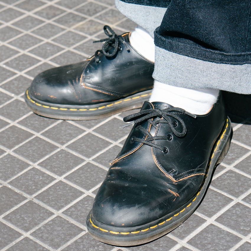 ドクターマーチン」を大人はどう履けばいい？今すぐ真似たい街のリアル