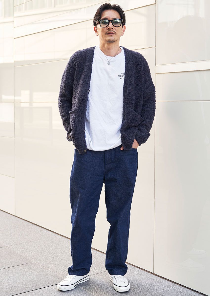 ブラック合わせ、デニム合わせ、グラデ系……“ネイビー”を巧みに纏った3人をスナップで - 6枚目の画像