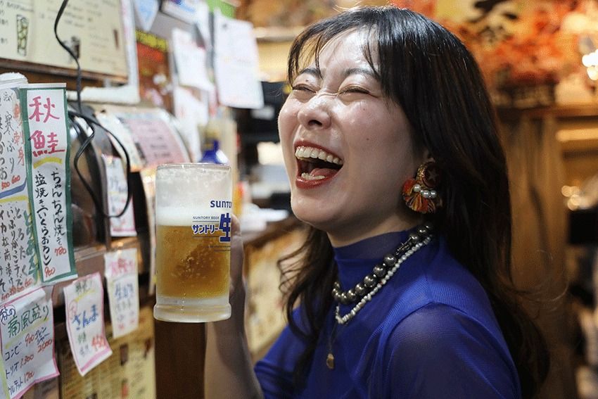 オジサンが“ソロ飲み女性”に話しかけるのはアウト？ セーフ？ 呑兵衛モデルに学ぶ酒場の作法 - 9枚目の画像