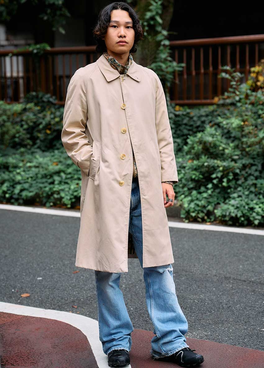 デニムはあえて“クセ強”で！フレア、ブラックetc.マンネリ打破した個性派スナップ3例 - 5枚目の画像