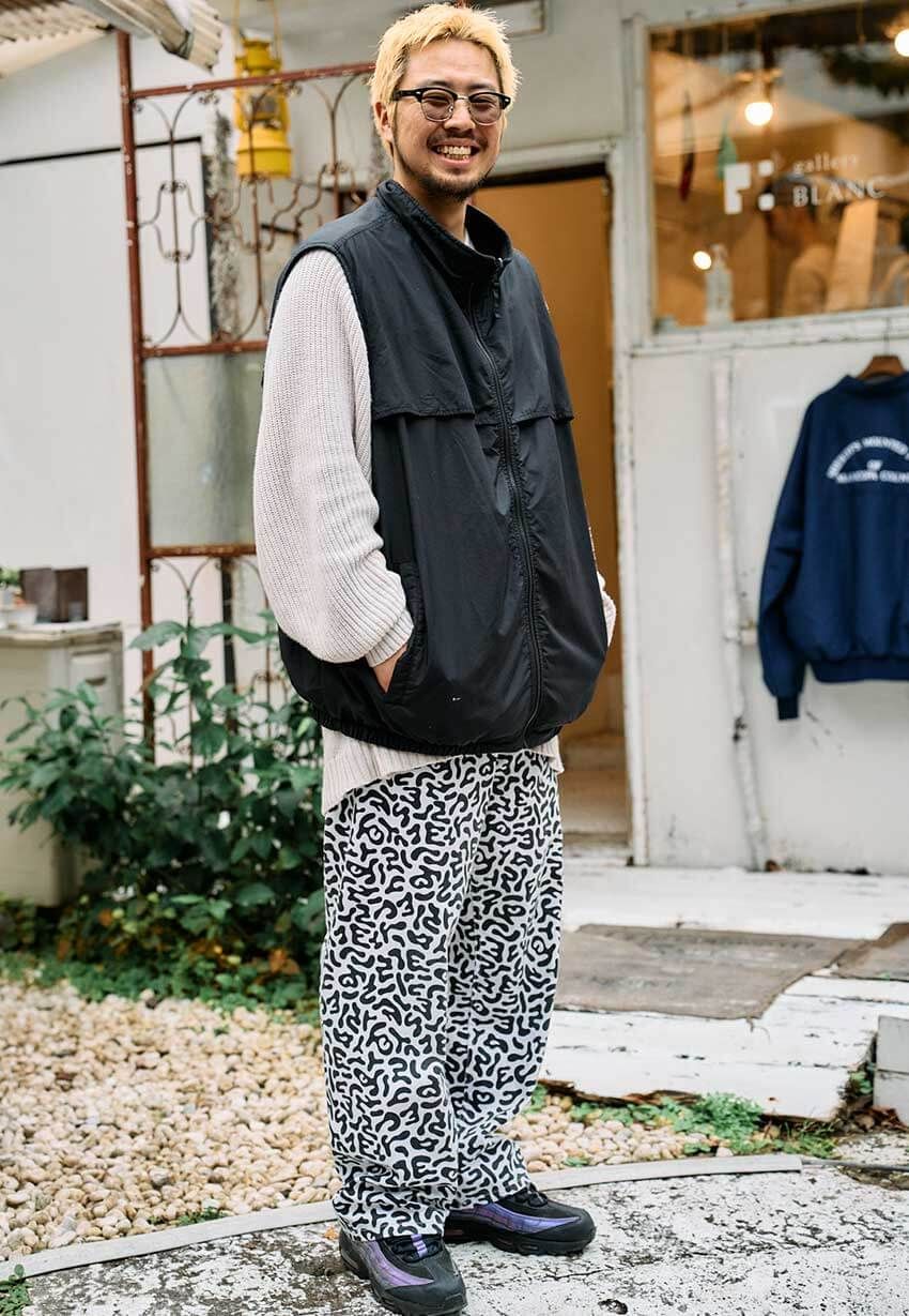 黒ベストが似合う3人のコーデ。愛用ブランドはダイワ ピア39、古着etc. - 2枚目の画像