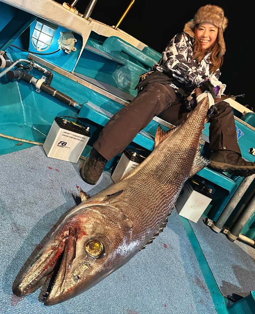 175cmの巨大怪魚バラムツと激闘も！アングラー女子フッチーがハマった中深海域の釣り - 14枚目の画像
