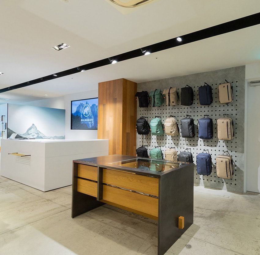 関東初展開の特別スペースも！まるで“ヒュッテ”な「マムート KITTE丸の内」オープン - 13枚目の画像