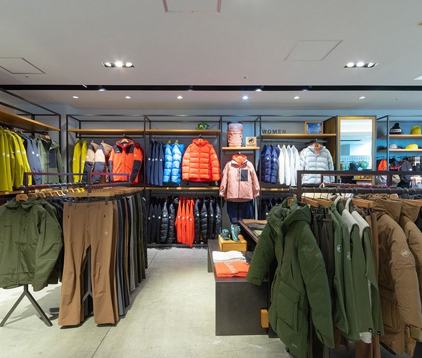 関東初展開の特別スペースも！まるで“ヒュッテ”な「マムート KITTE丸の内」オープン - 21枚目の画像