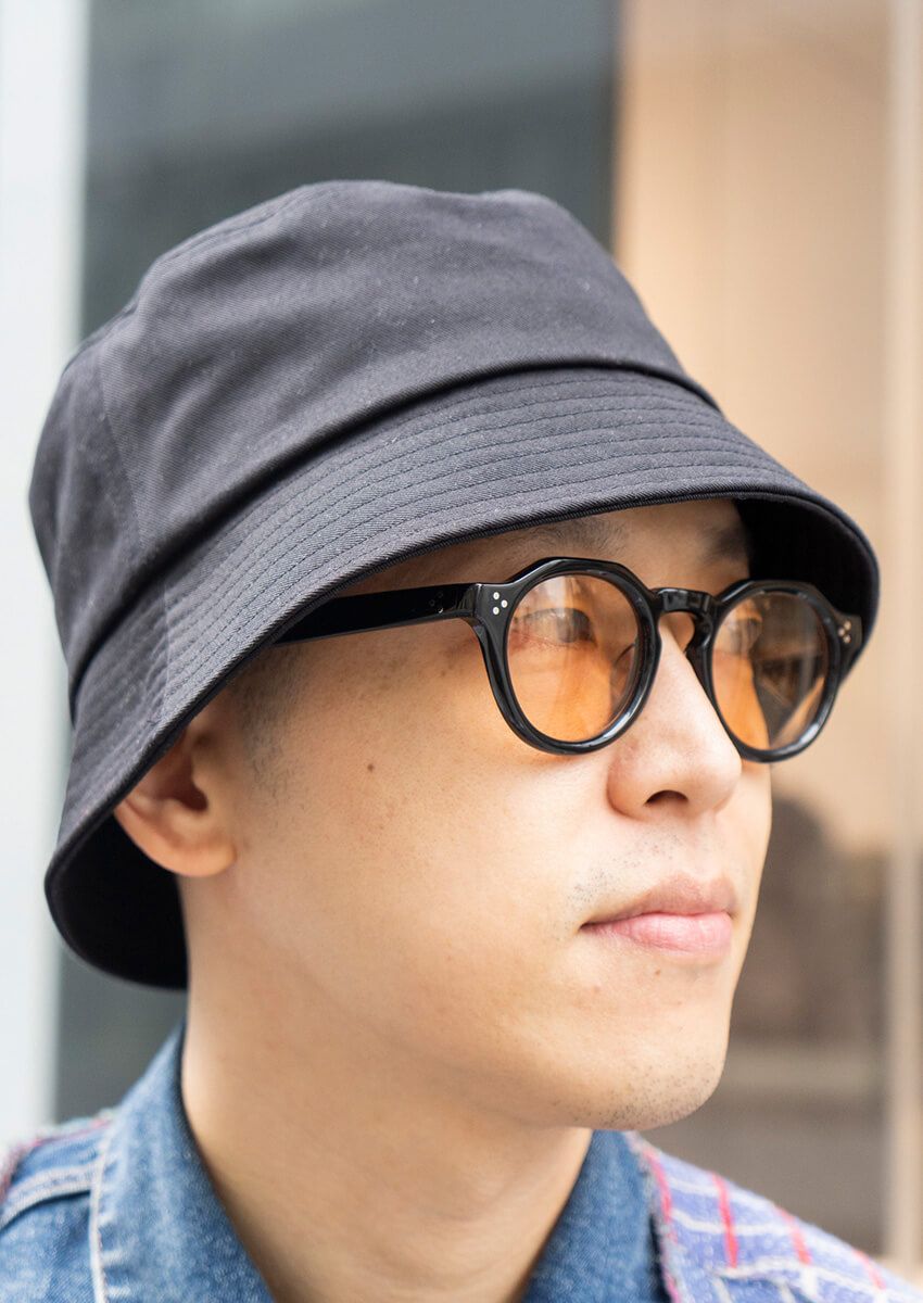 トレンド真っ只中！「黒のバケットハット」をコーデに落とし込んだ3名の洒落者たち - 10枚目の画像