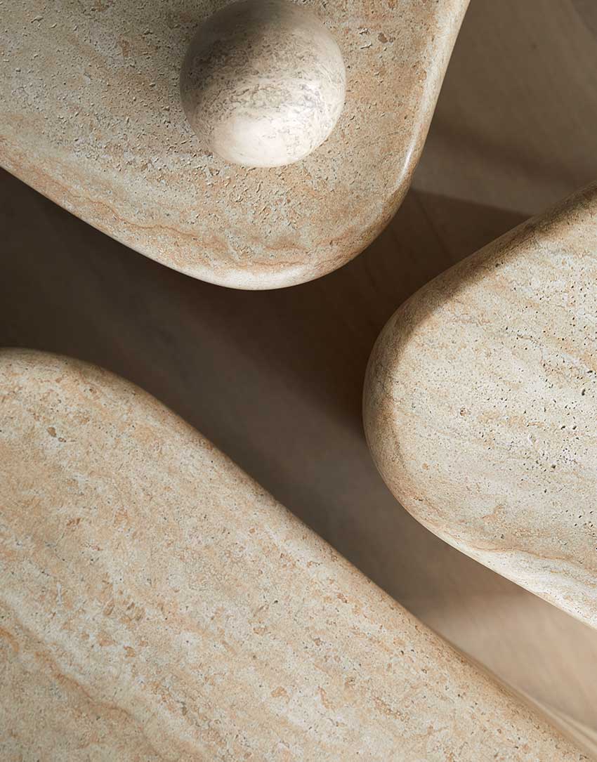 これって……石？「ボーコンセプト」の新作に見る“オーガニックシェイプ