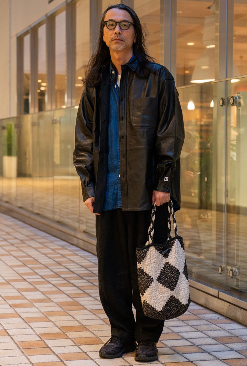 今、大人が履きたい「アシックス」。ランシューを見事街に溶け込ませた3名をスナップで - 2枚目の画像