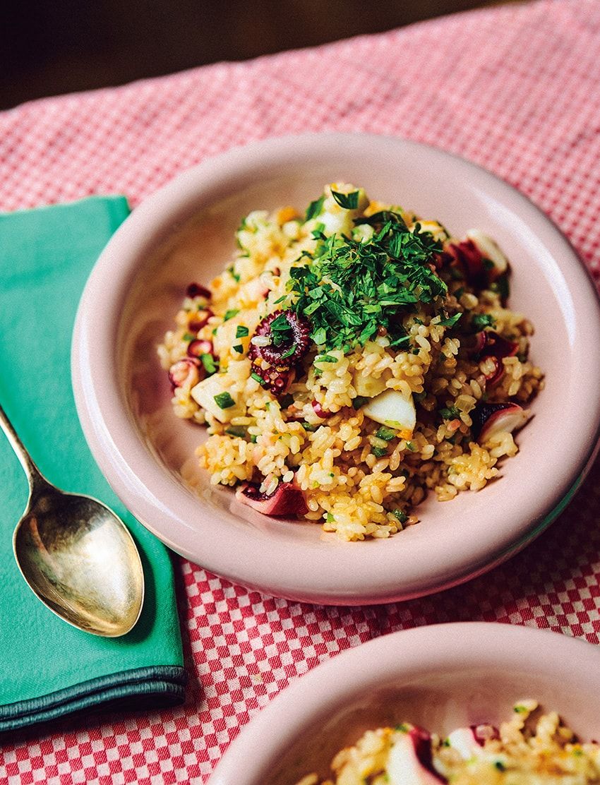 タコ飯とピラフの合体版！旨味たっぷりのマーシー流「タコ辛ピラフ」はビールにも合う！ - 1枚目の画像