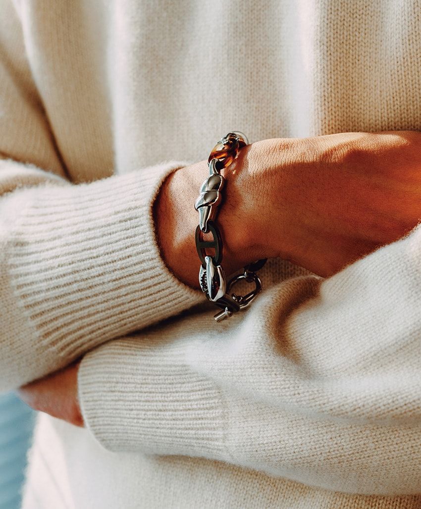 「エルメス」の新作ブレスは“貝殻”モチーフ。シェーヌ・ダンクルがつなぐ海への想い - 1枚目の画像