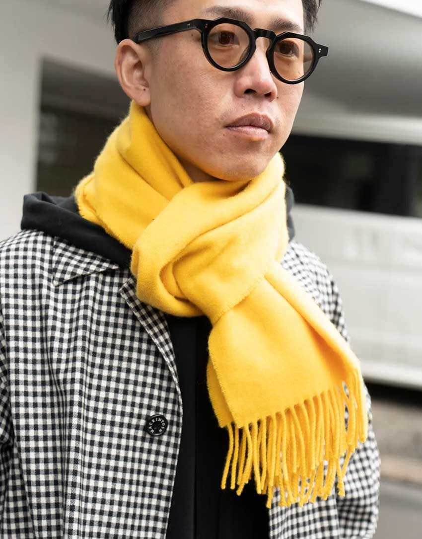 「チェックのコートは女性人気が高い説」人気連載のアンケート結果を街角スナップでおさらい - 8枚目の画像