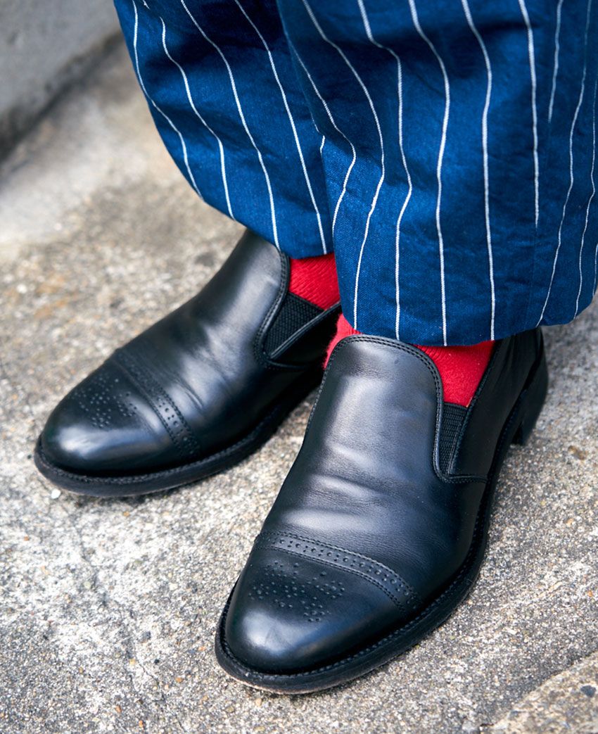 「休日スーツのインナーは何を着るか問題」の解決策！仕事の日に見せない3つの選択肢 - 10枚目の画像