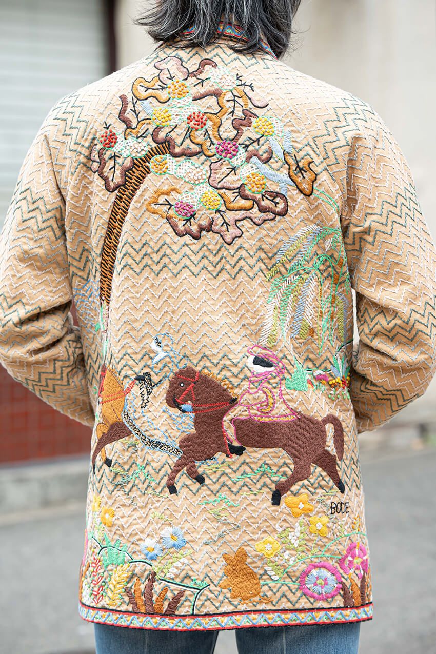 街角スナップで導き出す「キレイめデニム」の模範解答。 ダラしなく見せない3人の好例 - 4枚目の画像